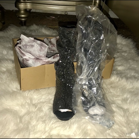 Beautiful Jessica Simpson Boots - Picture 5 of 6